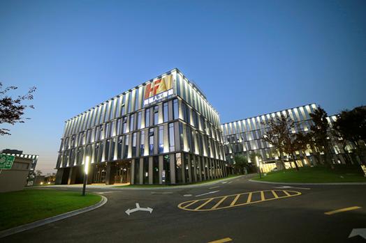 面向未來的科技企業 技術開發與咨詢雙引擎驅動創新策略